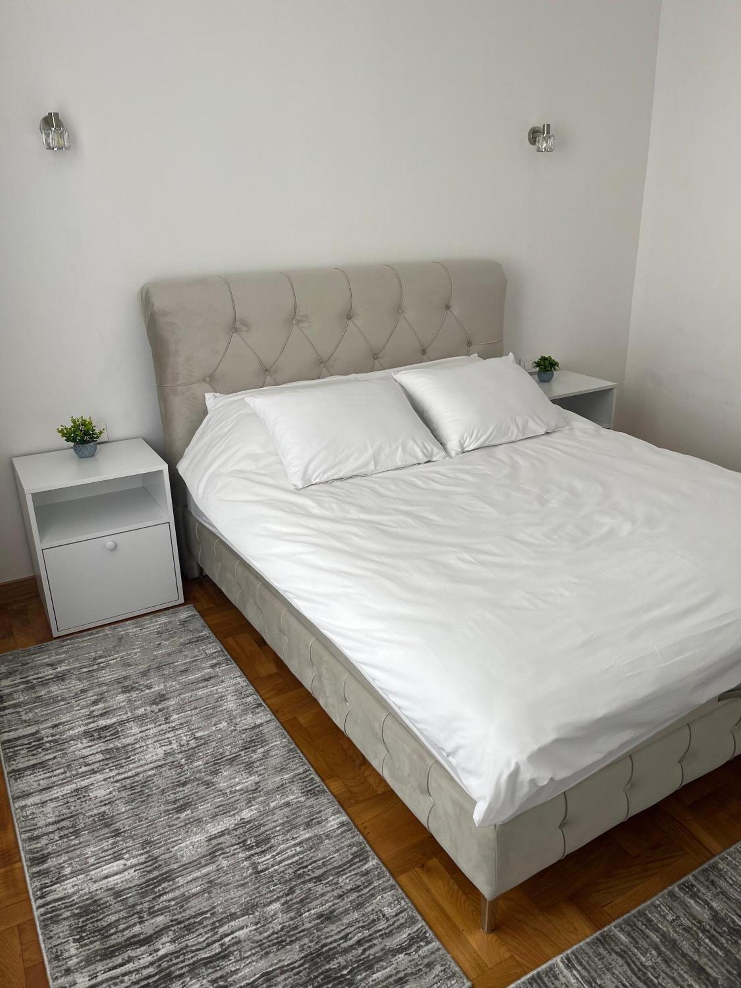 Sarajevo Luxury Apartment - 50 M From Old Sarajevo Clock Tower Eksteriør billede